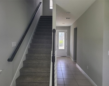 9320 Lamine Way - Photo Thumbnail 11