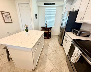 1020 Tidewater Shores Loop - Photo Thumbnail 6