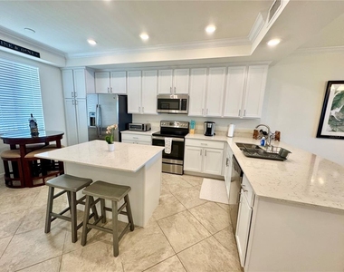 1020 Tidewater Shores Loop - Photo Thumbnail 5