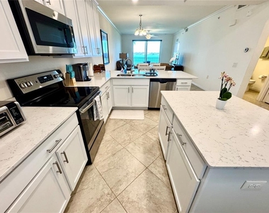 1020 Tidewater Shores Loop - Photo Thumbnail 7