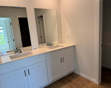 9010 Gulf Shore Terrace - Photo Thumbnail 5