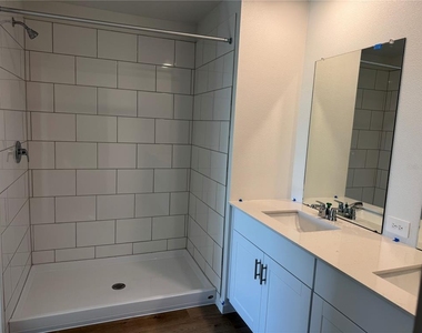 9010 Gulf Shore Terrace - Photo Thumbnail 6
