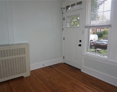 2140 W Washington Street - Photo Thumbnail 4