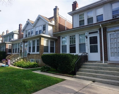 2140 W Washington Street - Photo Thumbnail 2