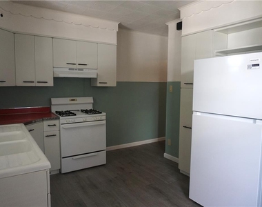 2140 W Washington Street - Photo Thumbnail 10