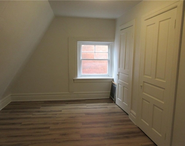 87 E Broad Street - Photo Thumbnail 16