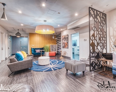 10 Hanover Square - Photo Thumbnail 6