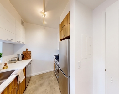 775 Columbus Avenue - Photo Thumbnail 2