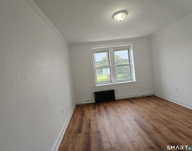 1220 State Street - Photo Thumbnail 4