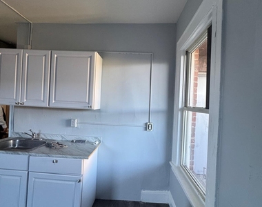 159 Charles Street - Photo Thumbnail 5