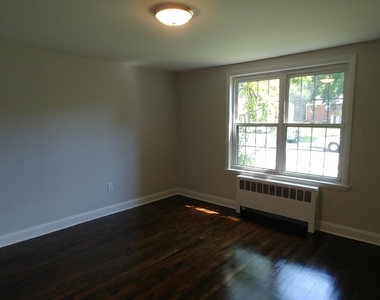 55 Mencel Circle - Photo Thumbnail 3