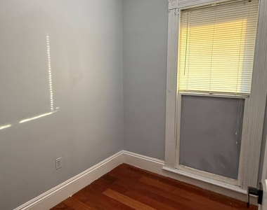242 Madison Avenue - Photo Thumbnail 9