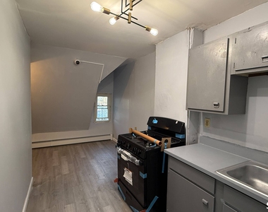 242 Madison Avenue - Photo Thumbnail 11