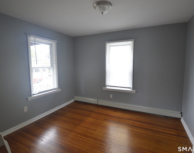 807 Brewster Street - Photo Thumbnail 7