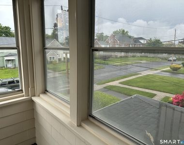 35 Woodmere Road - Photo Thumbnail 4