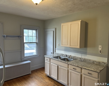 35 Woodmere Road - Photo Thumbnail 10
