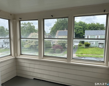 35 Woodmere Road - Photo Thumbnail 5