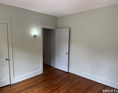 35 Woodmere Road - Photo Thumbnail 9