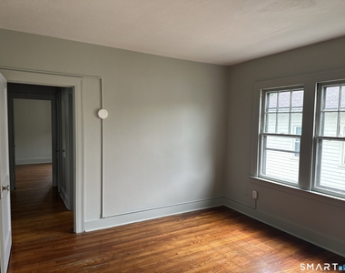 35 Woodmere Road - Photo Thumbnail 15