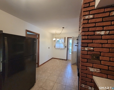 5 Laurel Drive - Photo Thumbnail 9
