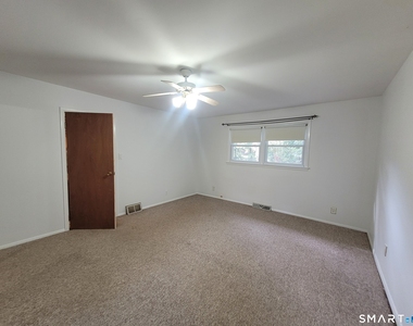 5 Laurel Drive - Photo Thumbnail 7