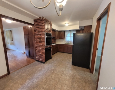 5 Laurel Drive - Photo Thumbnail 8