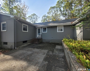 5 Laurel Drive - Photo Thumbnail 1