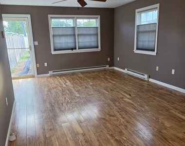 35 1/2 Lafayette Street - Photo Thumbnail 4