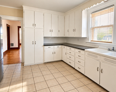 60 Gorham Avenue - Photo Thumbnail 3