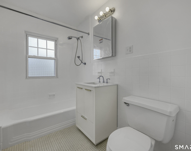 78 Lancaster Road - Photo Thumbnail 6