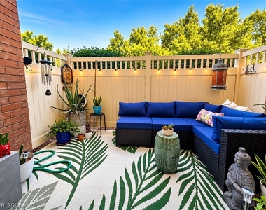 2867 Geary Place - Photo Thumbnail 5