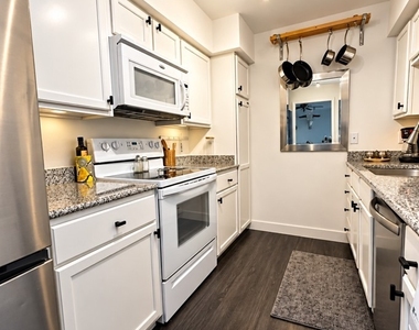 2867 Geary Place - Photo Thumbnail 6