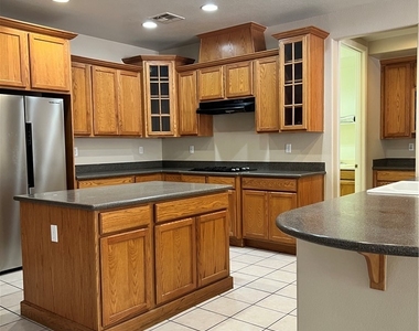 7513 Midnight Rambler Street - Photo Thumbnail 24