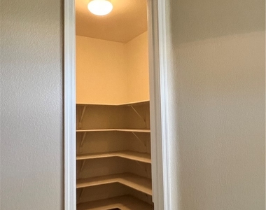 7513 Midnight Rambler Street - Photo Thumbnail 10