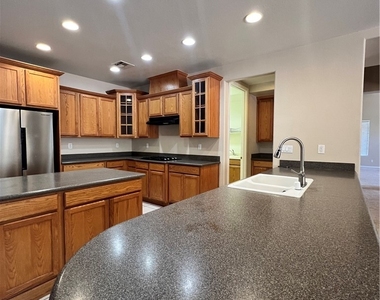 7513 Midnight Rambler Street - Photo Thumbnail 31