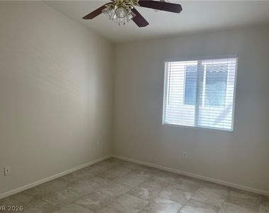 2400 Miki Court - Photo Thumbnail 9