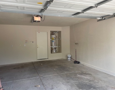 2400 Miki Court - Photo Thumbnail 4