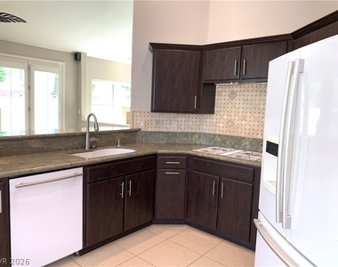 175 Buena Court - Photo Thumbnail 14