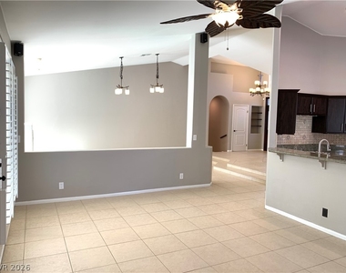 175 Buena Court - Photo Thumbnail 17