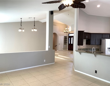 175 Buena Court - Photo Thumbnail 3