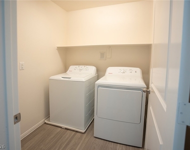 10213 Yarmouth Sea Court - Photo Thumbnail 13