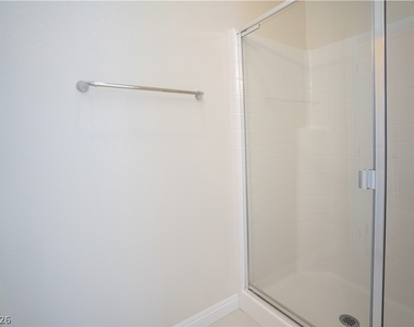 9419 Sparkling Wing Court - Photo Thumbnail 34
