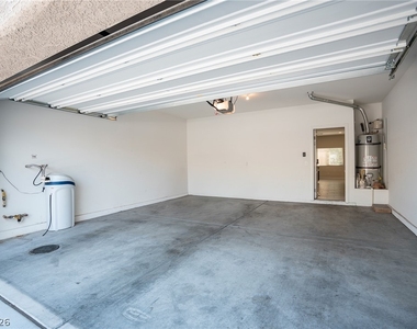 9419 Sparkling Wing Court - Photo Thumbnail 29