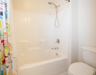 9419 Sparkling Wing Court - Photo Thumbnail 24