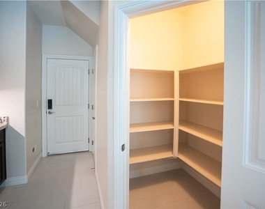 9419 Sparkling Wing Court - Photo Thumbnail 9