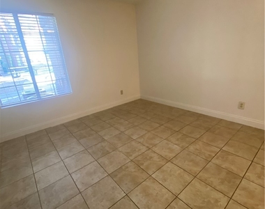 2200 S Fort Apache Road - Photo Thumbnail 17