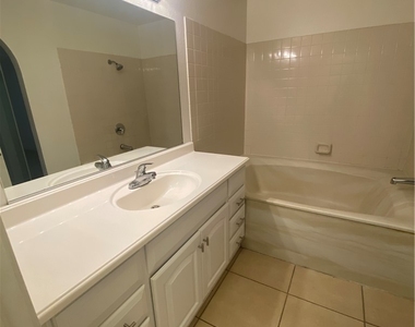 2200 S Fort Apache Road - Photo Thumbnail 21