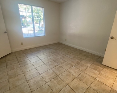 2200 S Fort Apache Road - Photo Thumbnail 3
