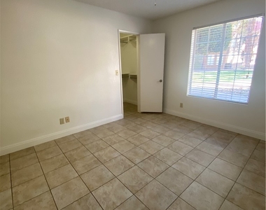 2200 S Fort Apache Road - Photo Thumbnail 4