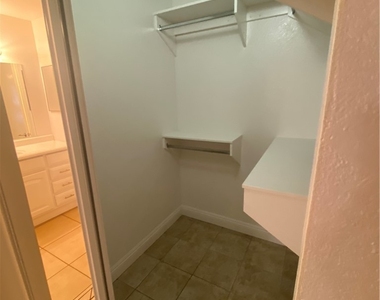 2200 S Fort Apache Road - Photo Thumbnail 18